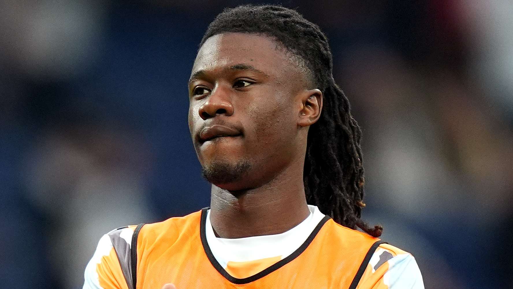 凸显了他们 凸显了他们