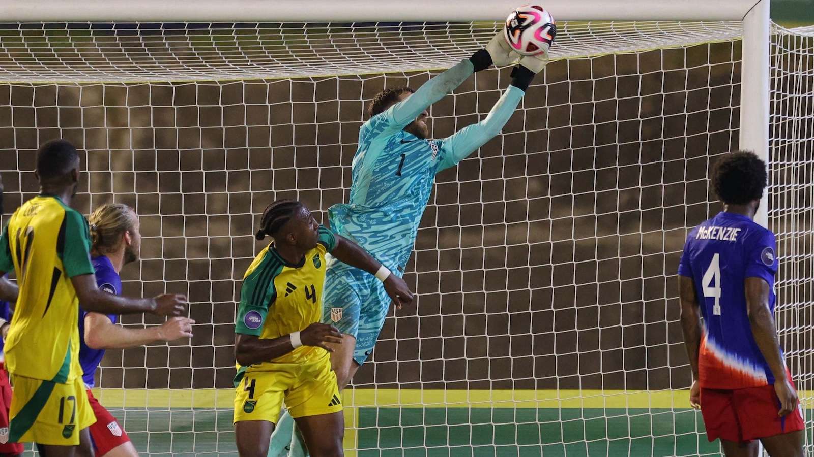 与本次意甲 与本次意甲